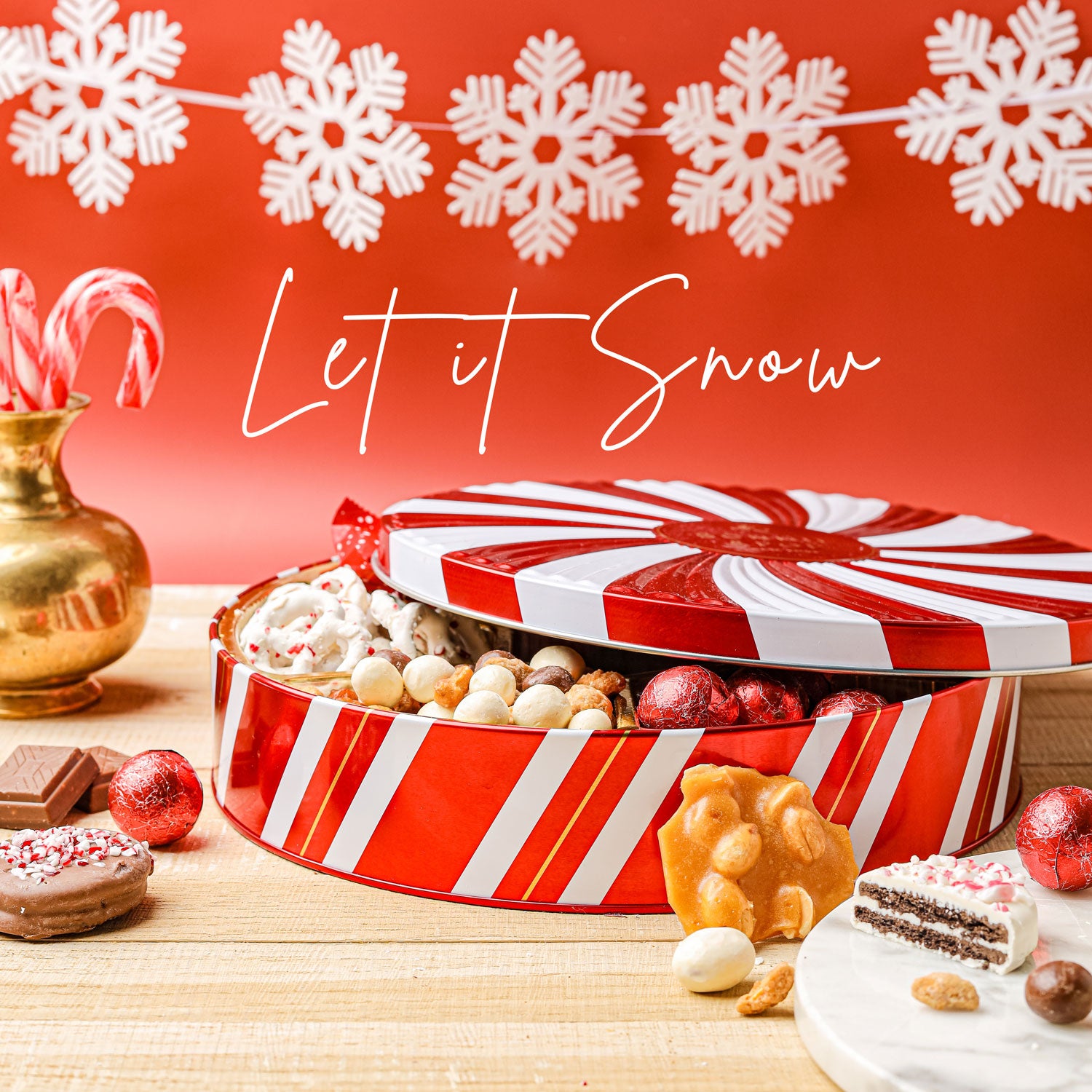 Christmas Gift Basket – Holiday Treat Assortment Box with Chocolates, Nuts & Caramels