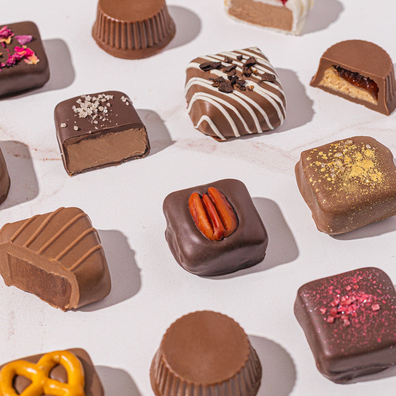 Christmas Chocolate Gift – Gourmet Belgium Truffle Gift Box with Over 30 Assorted Holiday Chocolates