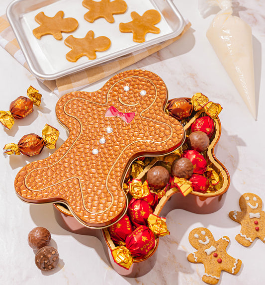 Christmas Gift – Gold Gingerbread Tin Filled with Festive Red & Gold Bon Bons