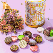 Mother’s Day Gift Basket – Musical Rotating Chocolate Carousel with Gourmet Chocolate Covered Oreos
