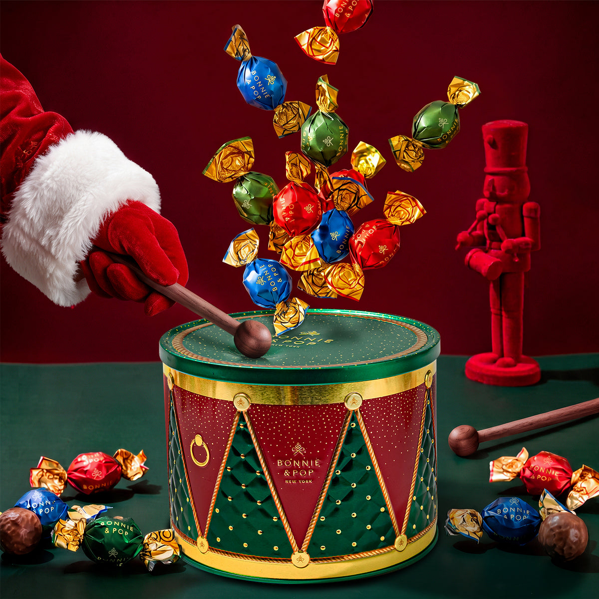 Christmas Chocolate Bon Bons Gift Tin – Hazelnut, Milk & Pistachio