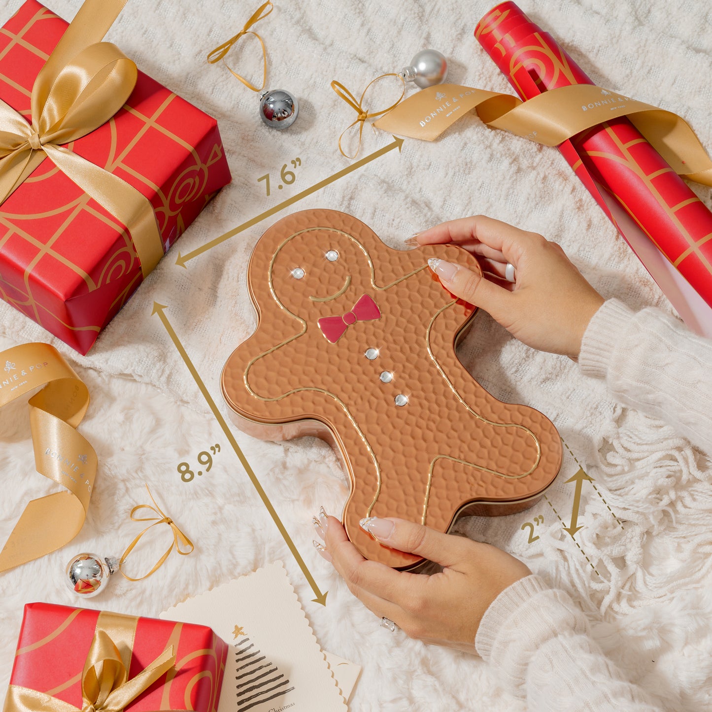 Christmas Gift – Gold Gingerbread Tin Filled with Festive Red & Gold Bon Bons