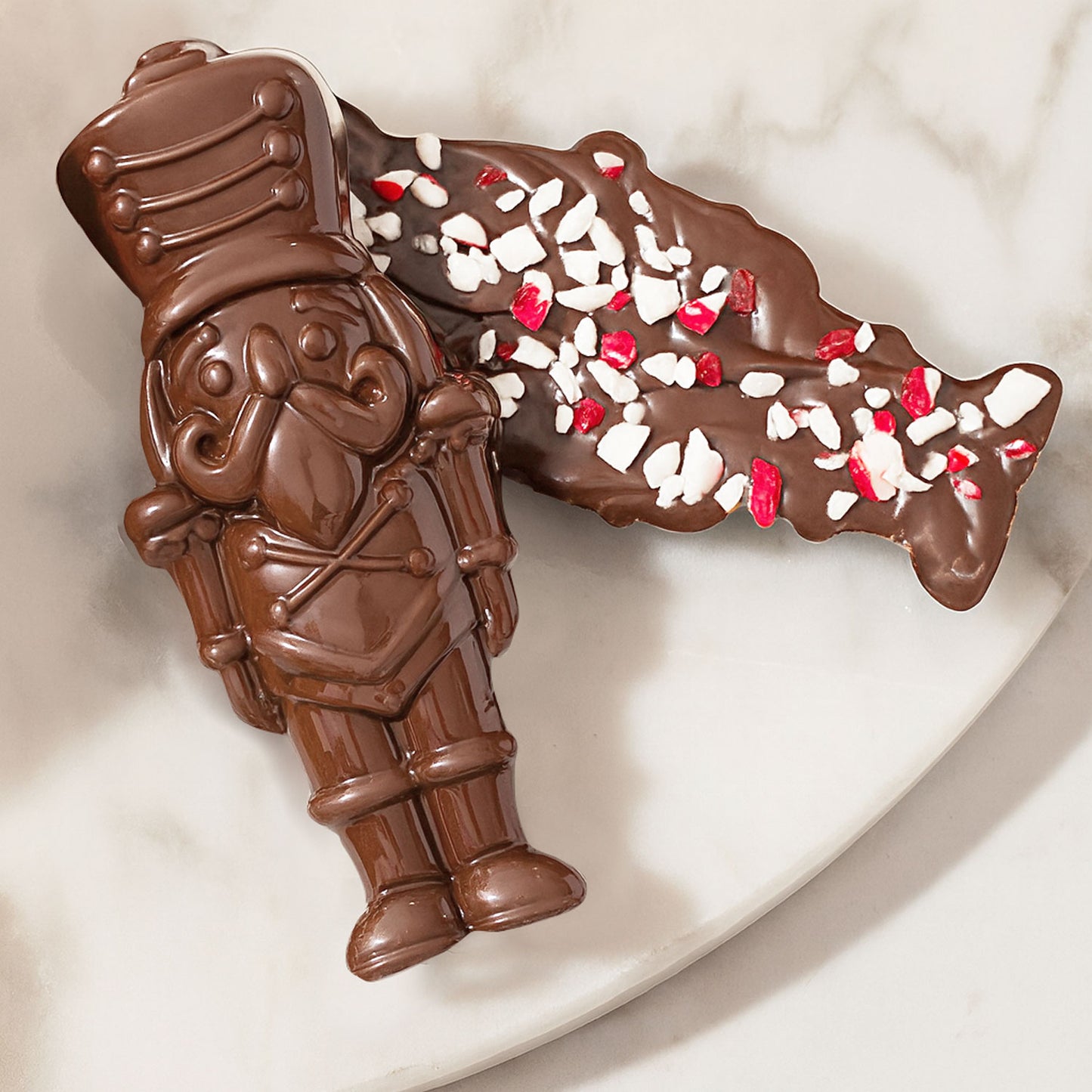 Christmas Gift – Peppermint Bark Gift Tin with Holiday-Shaped Chocolates