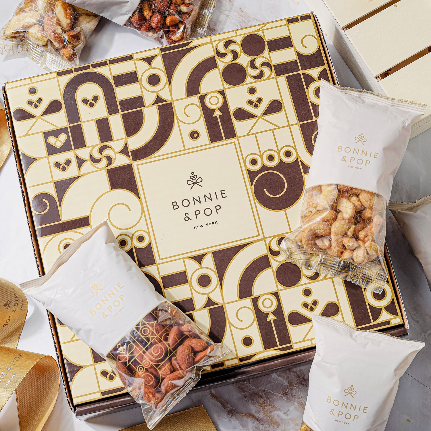 Thanksgiving Gift – Gourmet Nut Crate with 6 Compartments of Sweet & Savory Snacks